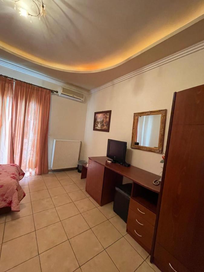 Hotel Melastron Elaszóna Kültér fotó